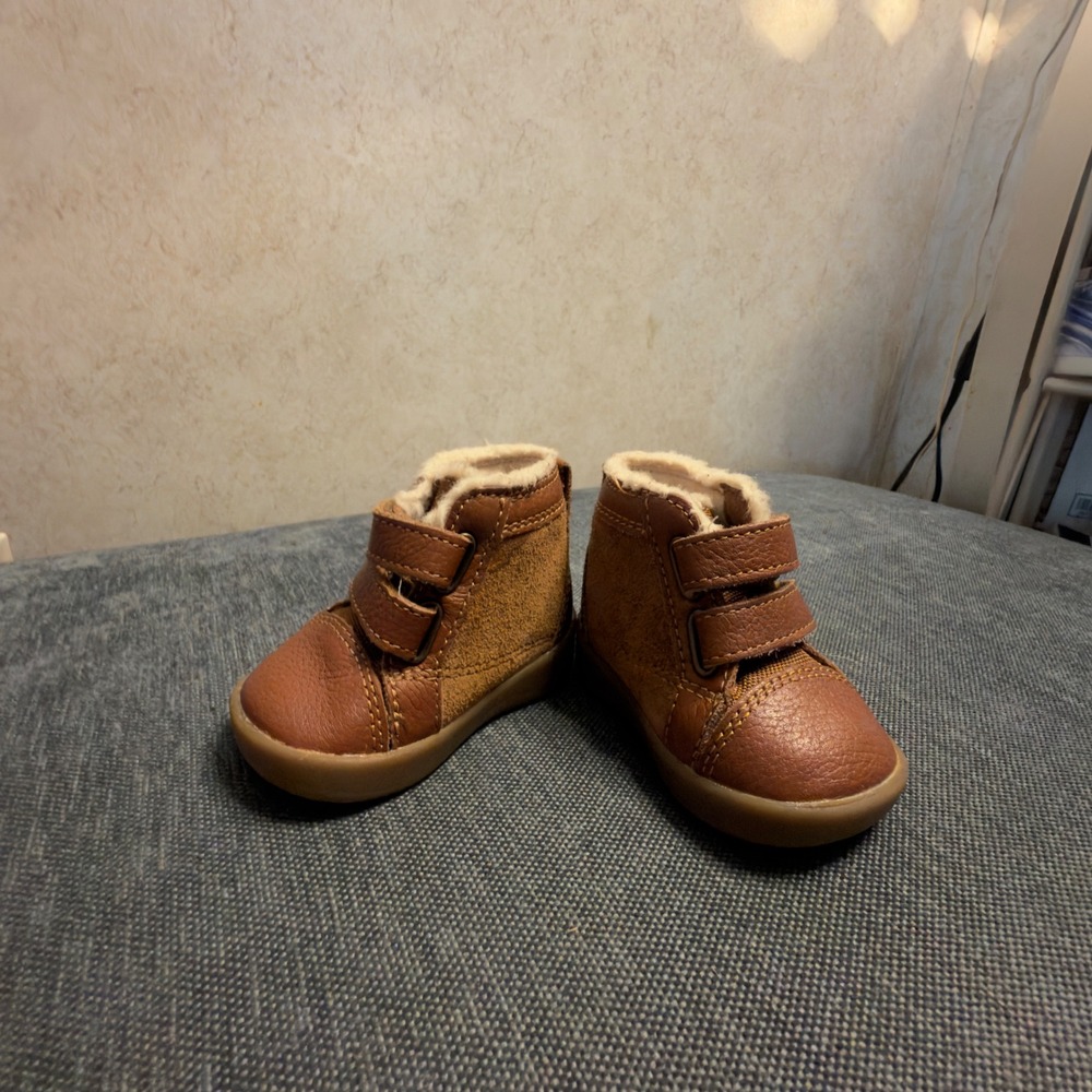 UGG Keelan Infant Chestnut Leather Suede Fur Lined Boots 1143651I Size 0/1